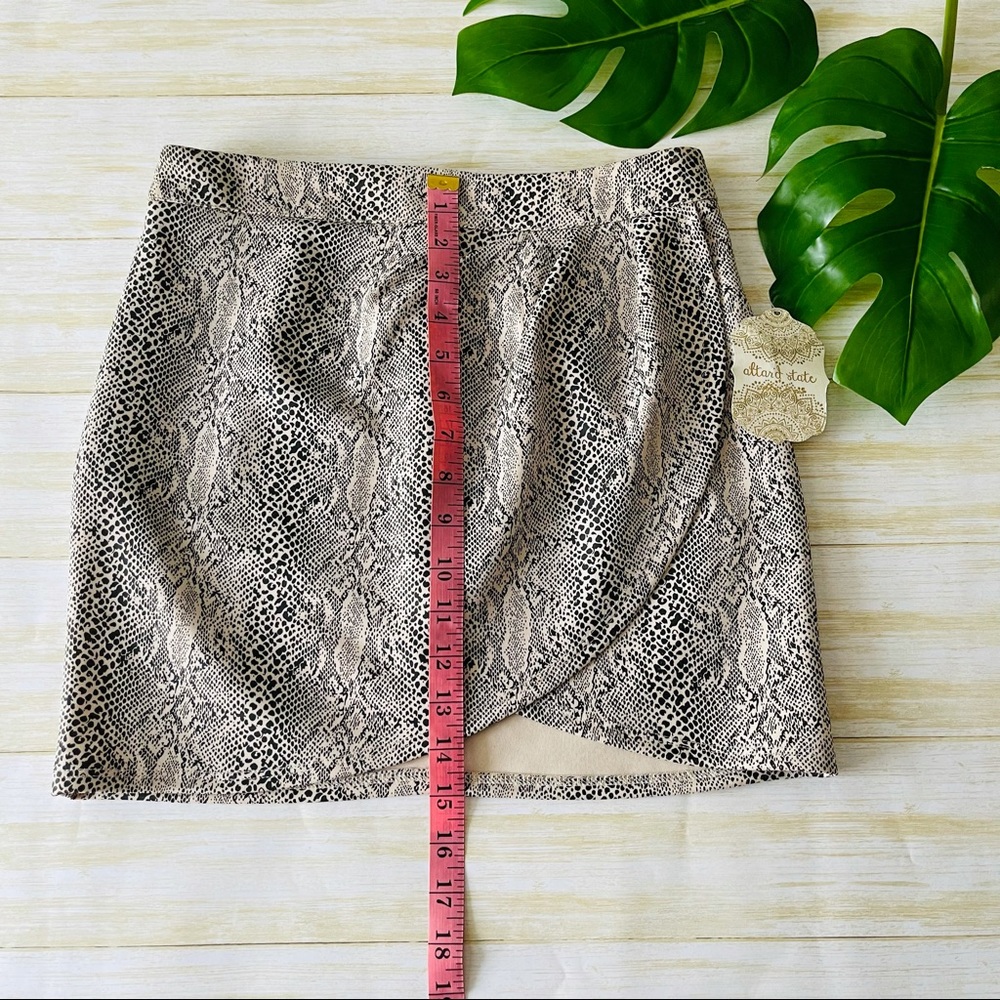 NEW WITH TAG - Altar’d State Shae Snakeskin Skirt - Small - Picture 3 of 5